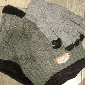 beanie set, includes New beanie, Gloves with screen tips, and a neck wrap.